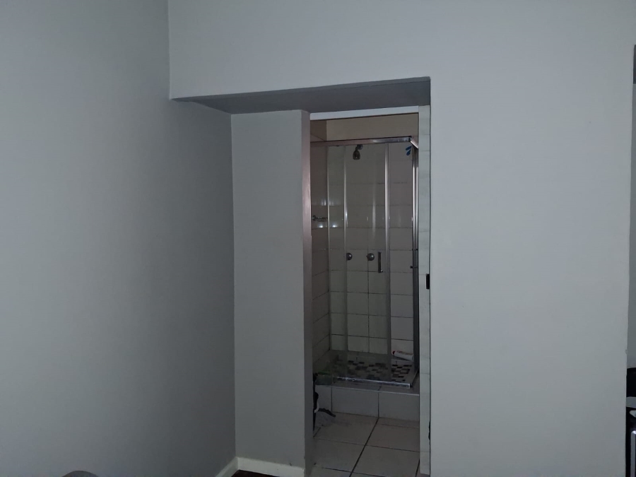 1 Bedroom Property for Sale in Quigney Eastern Cape